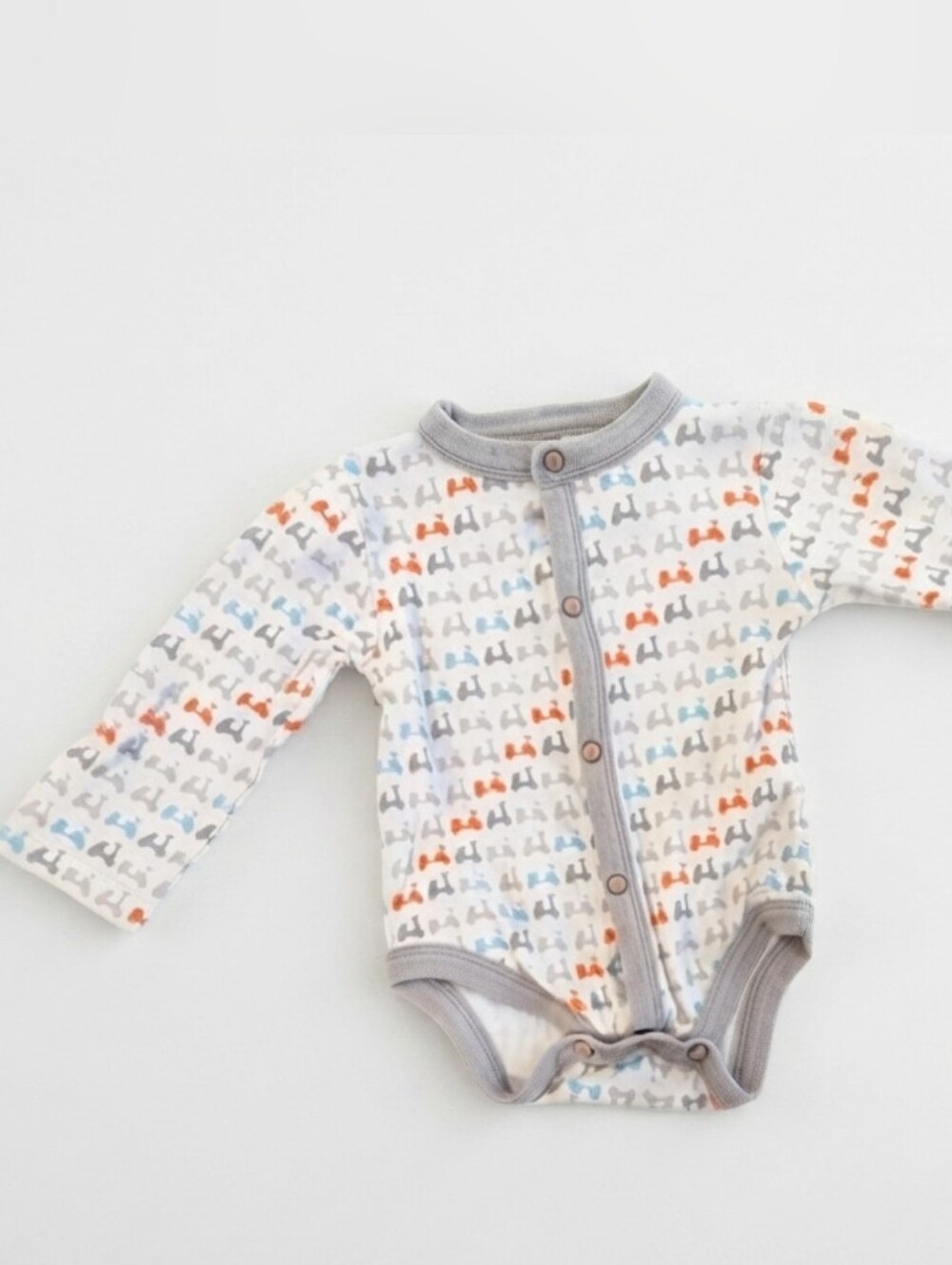Finn + Emma 9-12M Charming Multicolor Baby Bodysuit